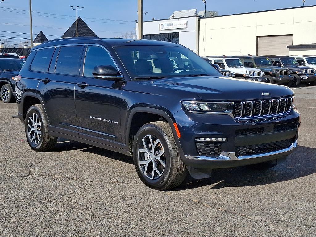 new 2024 Jeep Grand Cherokee L car