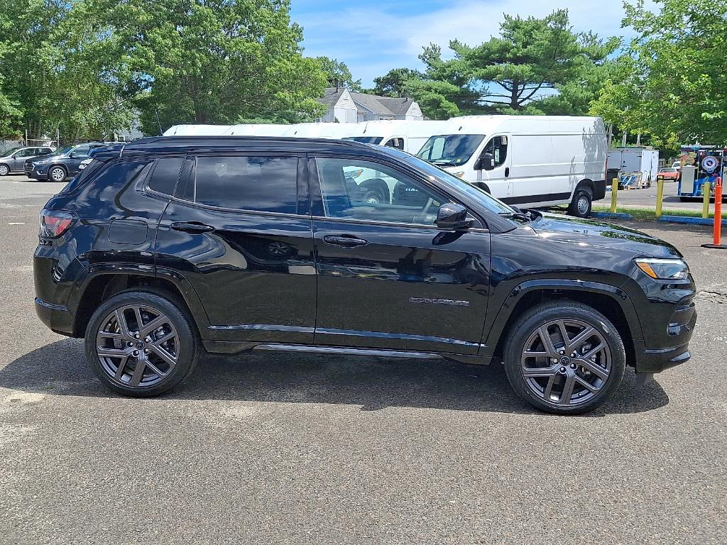 new 2025 Jeep Compass car, priced at $39,212