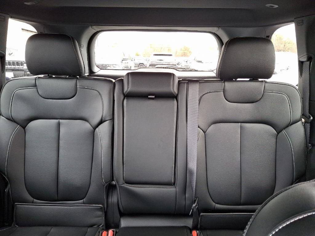 new 2025 Jeep Grand Cherokee car, priced at $49,094