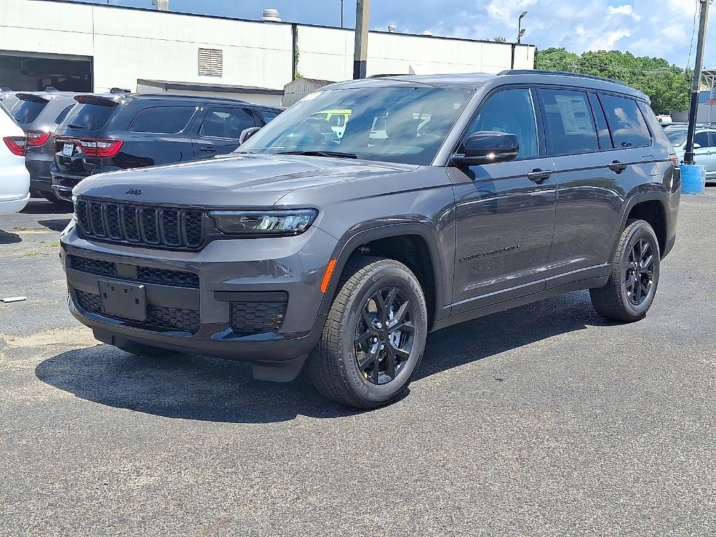 new 2025 Jeep Grand Cherokee L car, priced at $48,329