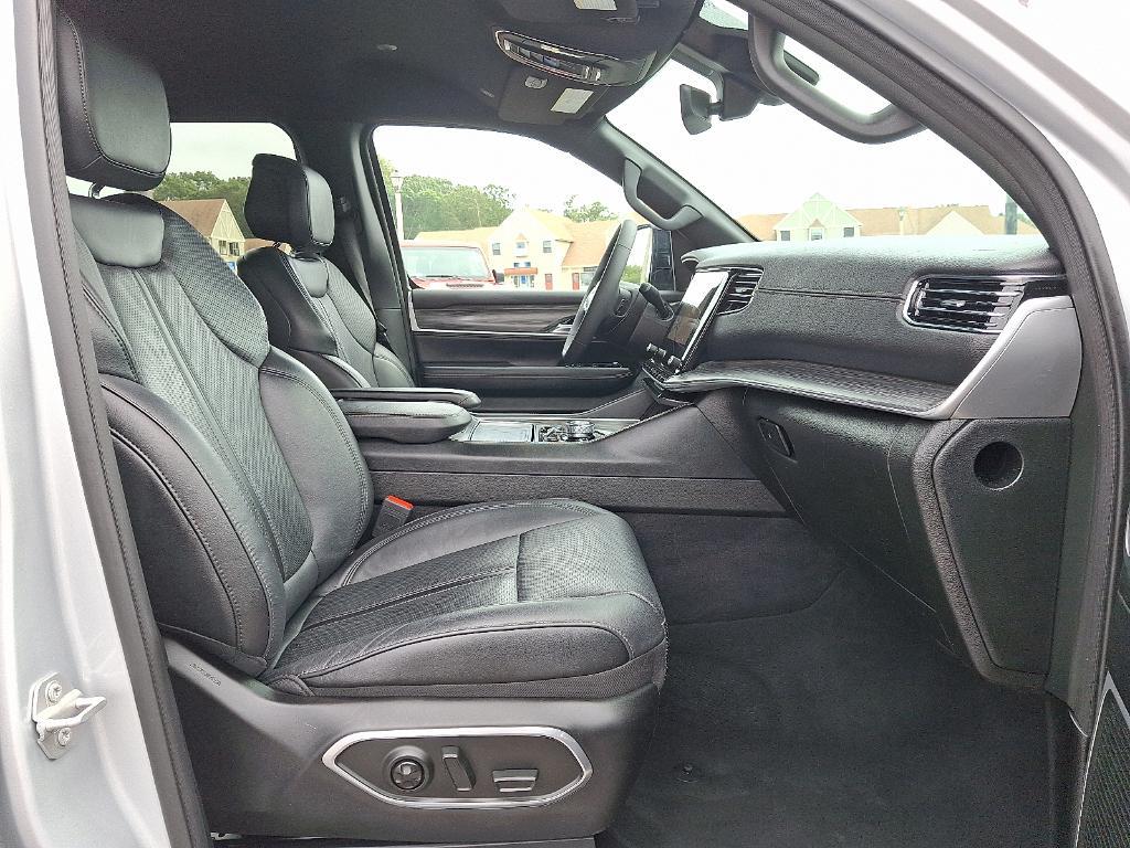 used 2024 Jeep Wagoneer L car, priced at $52,987