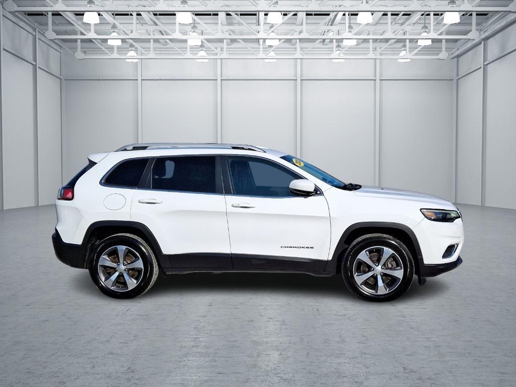 used 2020 Jeep Cherokee car, priced at $21,495