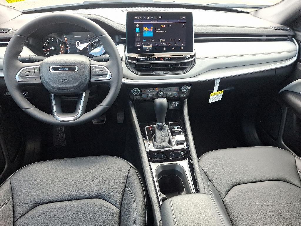 new 2025 Jeep Compass car, priced at $33,497