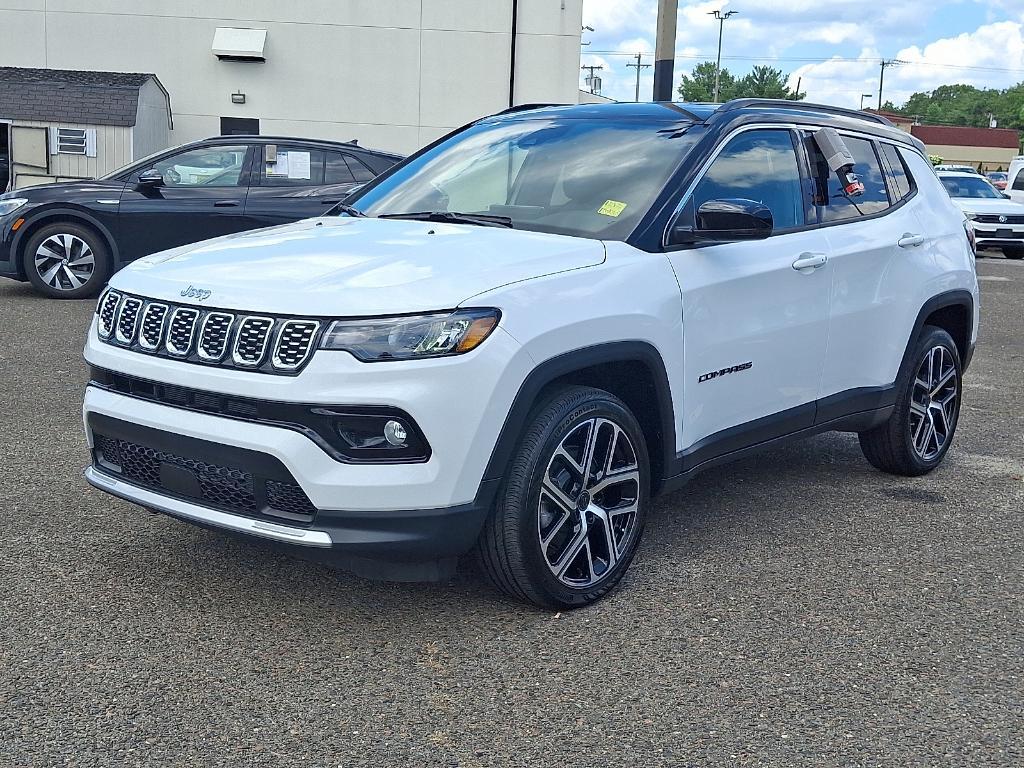 new 2025 Jeep Compass car, priced at $33,497