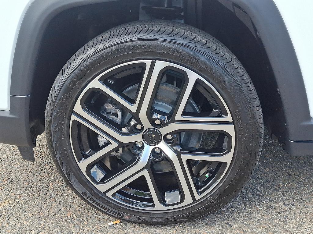 new 2025 Jeep Compass car, priced at $33,497