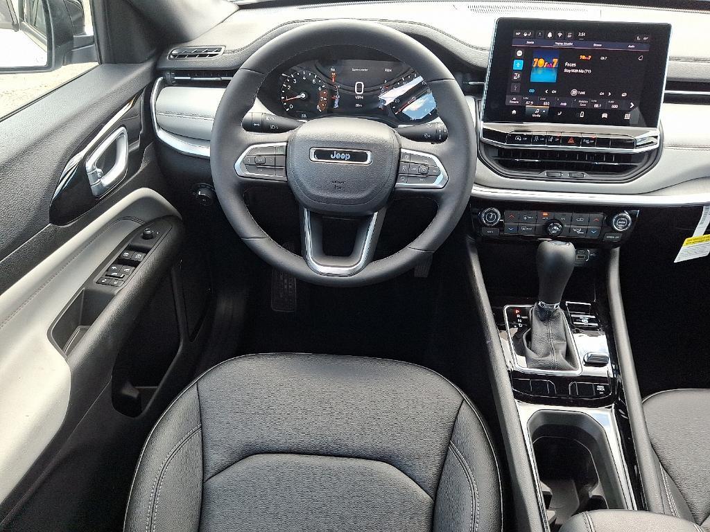 new 2025 Jeep Compass car, priced at $33,497
