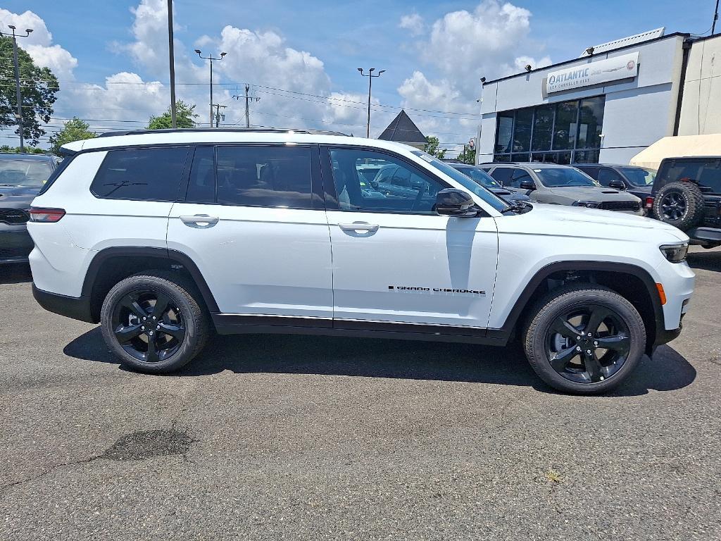 new 2025 Jeep Grand Cherokee L car, priced at $51,016