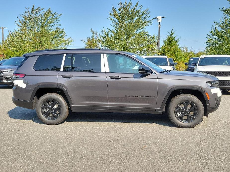 new 2024 Jeep Grand Cherokee L car