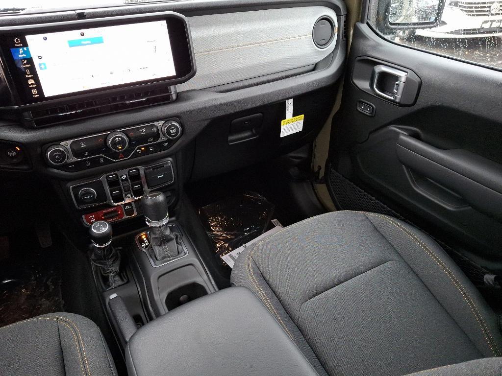 new 2025 Jeep Gladiator car, priced at $47,289