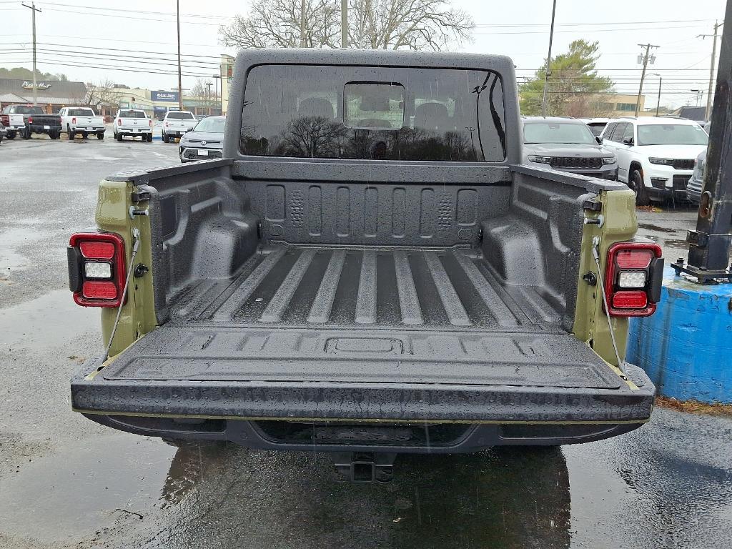 new 2025 Jeep Gladiator car, priced at $47,289