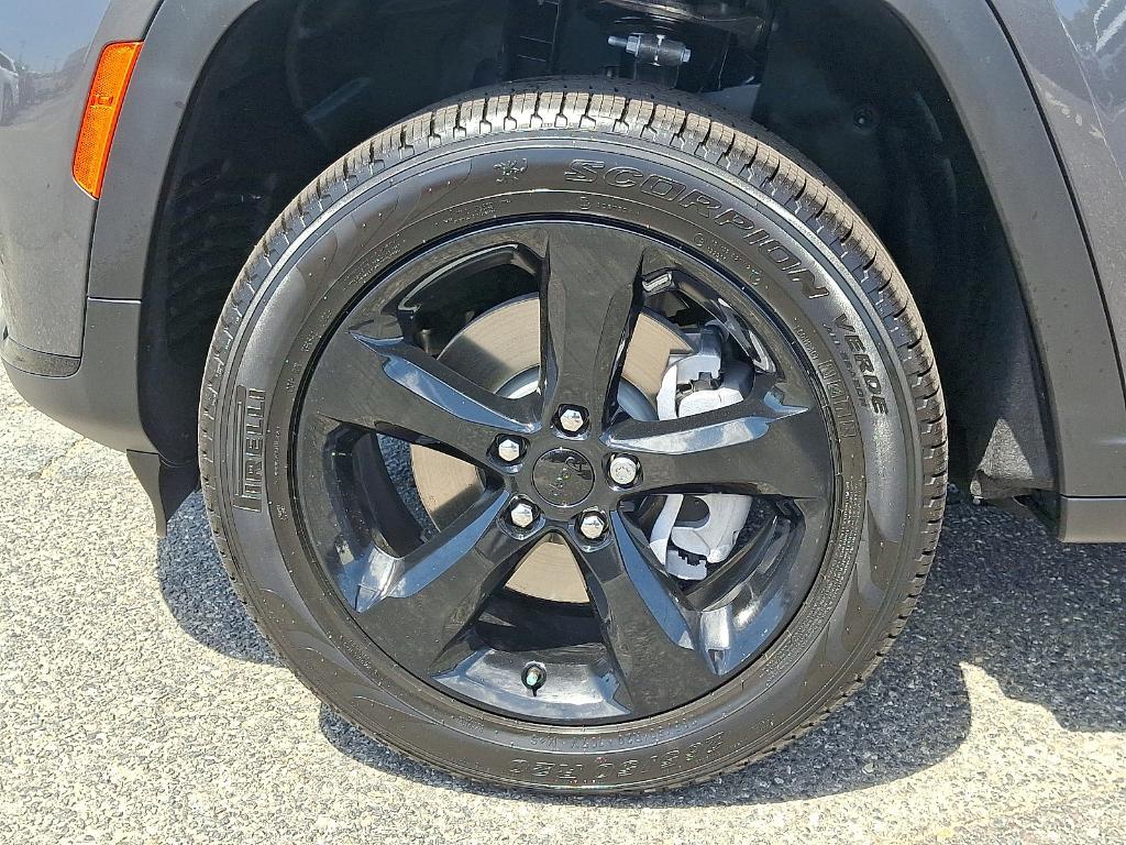 new 2025 Jeep Grand Cherokee L car, priced at $51,934