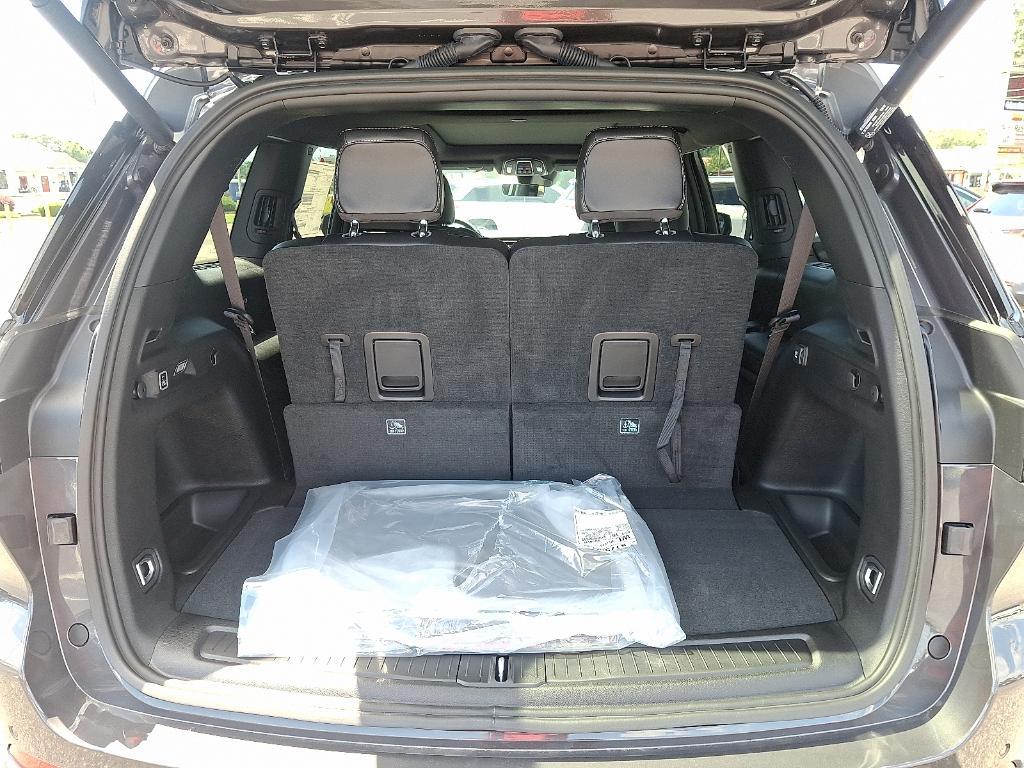 new 2025 Jeep Grand Cherokee L car, priced at $51,934