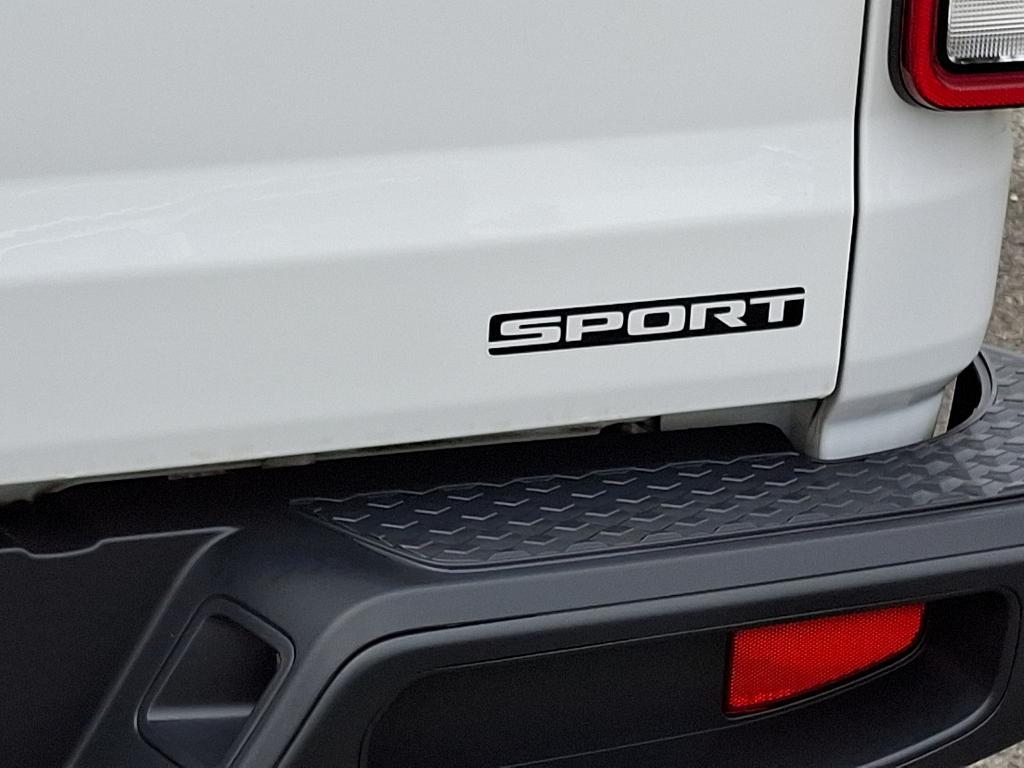 used 2021 Jeep Gladiator car, priced at $36,690
