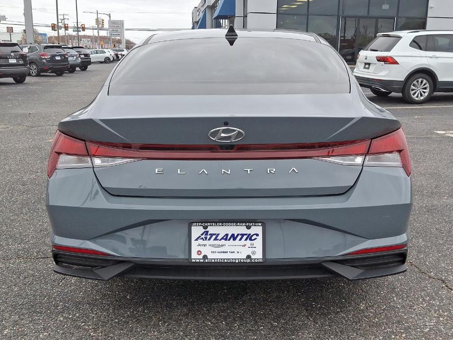 used 2022 Hyundai Elantra car, priced at $19,995