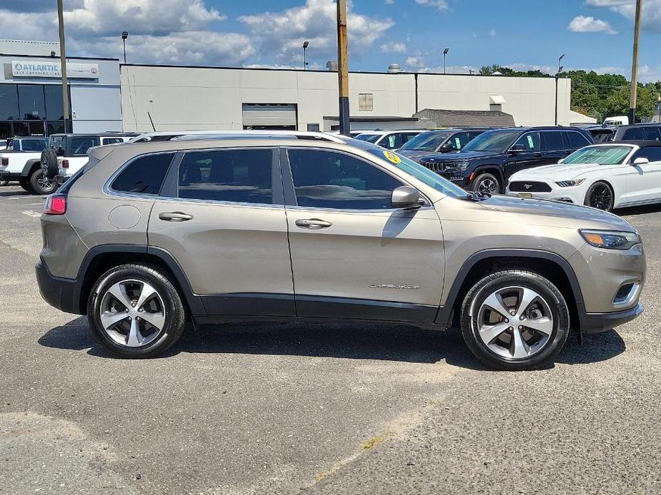 used 2020 Jeep Cherokee car, priced at $16,799