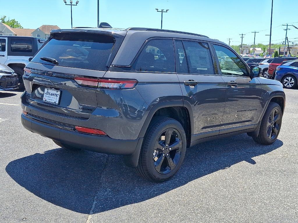 new 2025 Jeep Grand Cherokee car, priced at $50,981