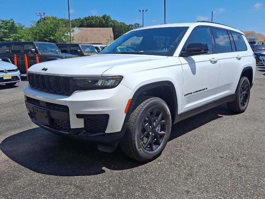 new 2025 Jeep Grand Cherokee L car, priced at $47,734