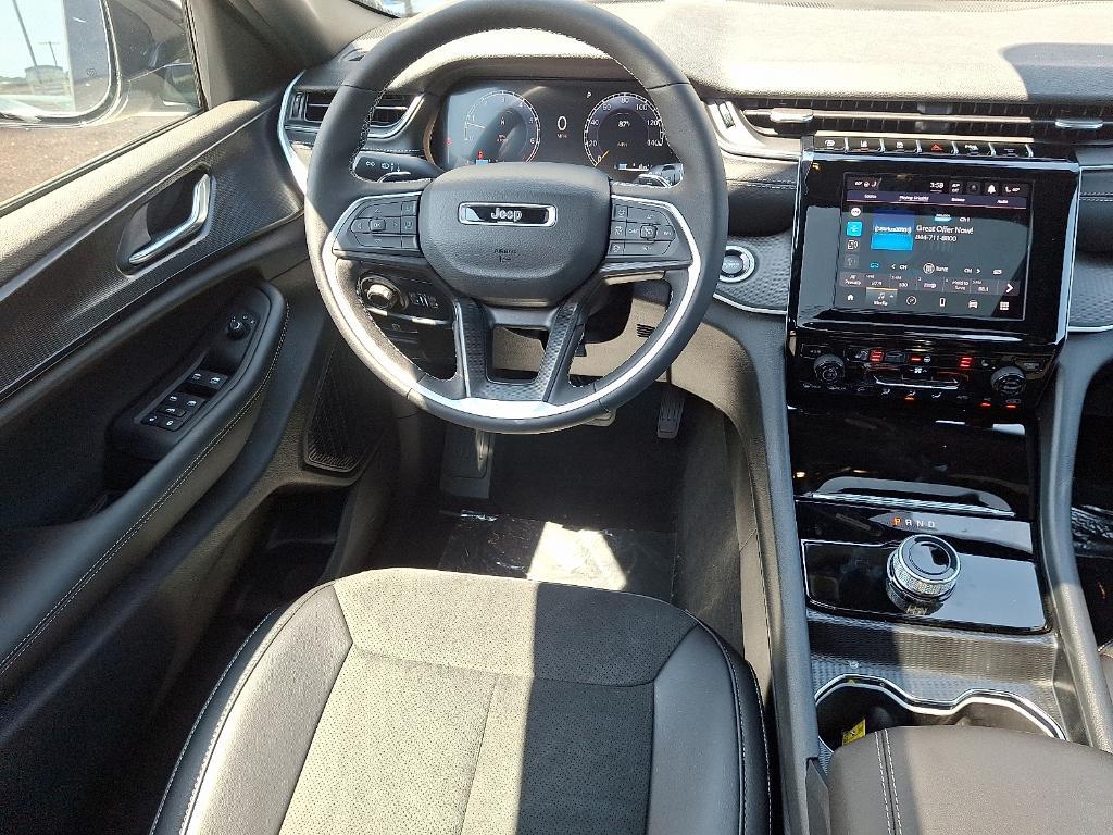 new 2025 Jeep Grand Cherokee L car, priced at $47,734