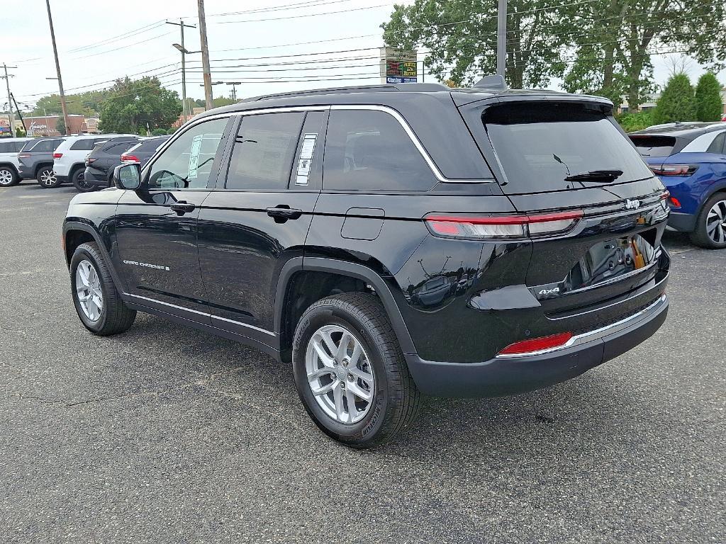 new 2025 Jeep Grand Cherokee car, priced at $40,724