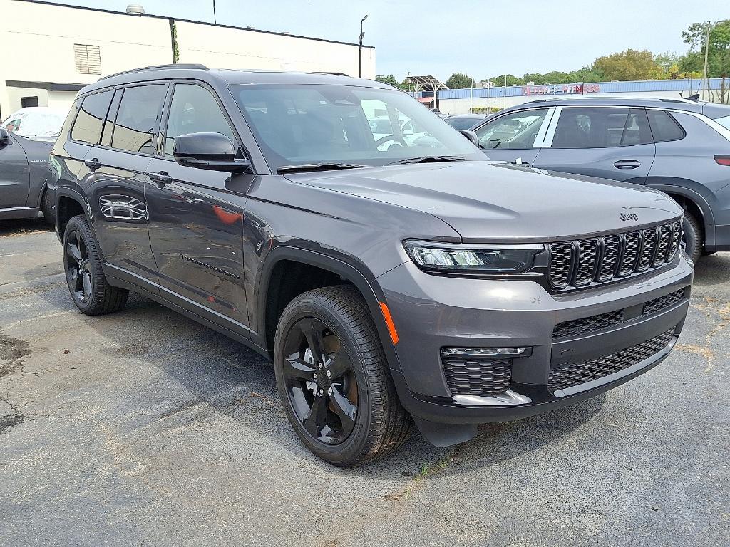 new 2025 Jeep Grand Cherokee L car, priced at $53,684