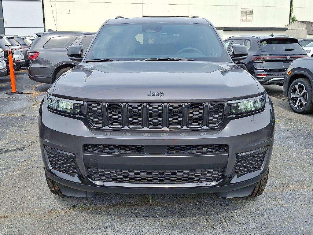 new 2025 Jeep Grand Cherokee L car, priced at $53,684