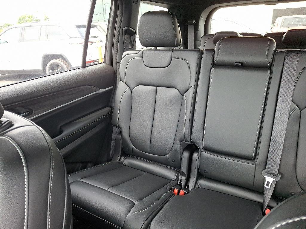 new 2025 Jeep Grand Cherokee L car, priced at $53,684