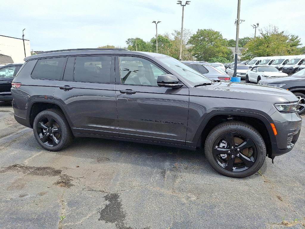 new 2025 Jeep Grand Cherokee L car, priced at $53,684