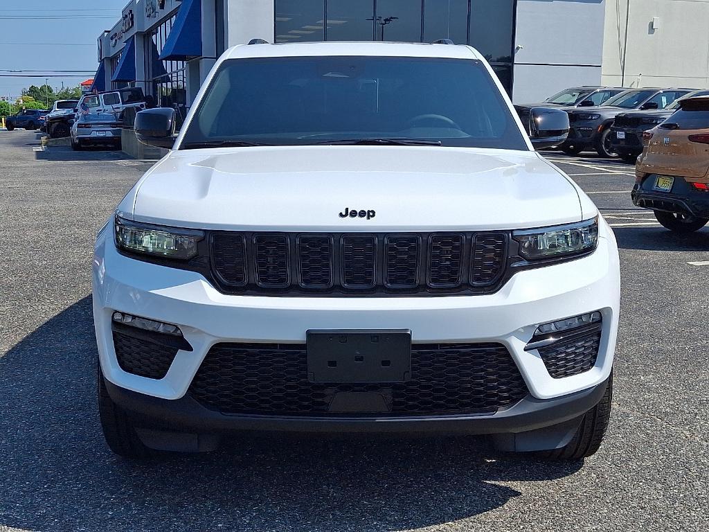 new 2025 Jeep Grand Cherokee car, priced at $52,164