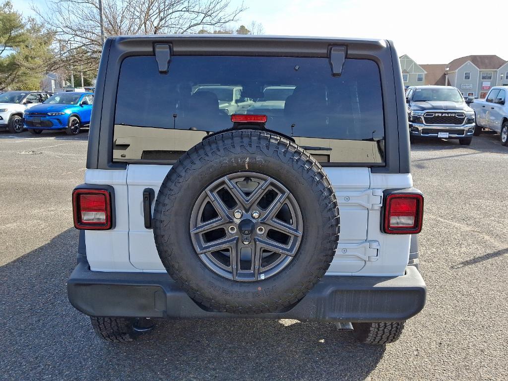 new 2024 Jeep Wrangler car