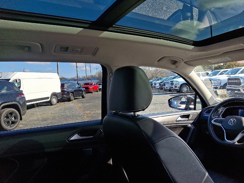 used 2022 Volkswagen Tiguan car, priced at $24,995