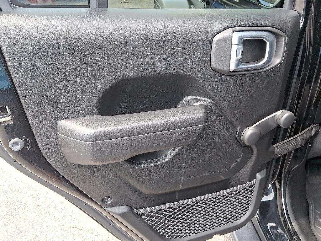 used 2021 Jeep Wrangler Unlimited car, priced at $32,995