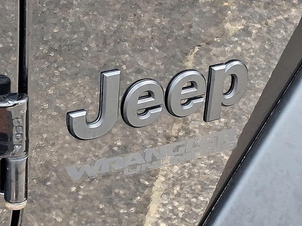 used 2021 Jeep Wrangler Unlimited car, priced at $32,995