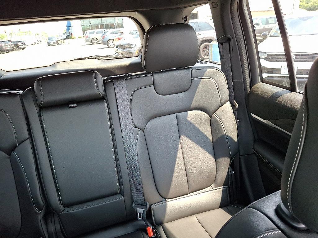 new 2025 Jeep Grand Cherokee car, priced at $54,834