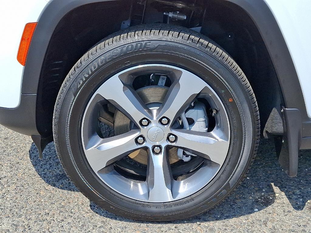 new 2025 Jeep Grand Cherokee car, priced at $54,834
