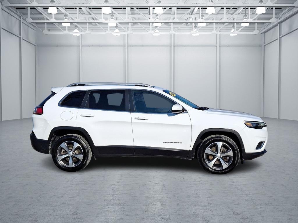 used 2020 Jeep Cherokee car, priced at $19,895