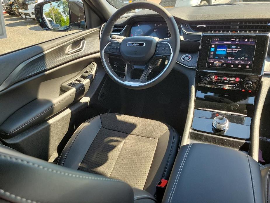 new 2024 Jeep Grand Cherokee L car