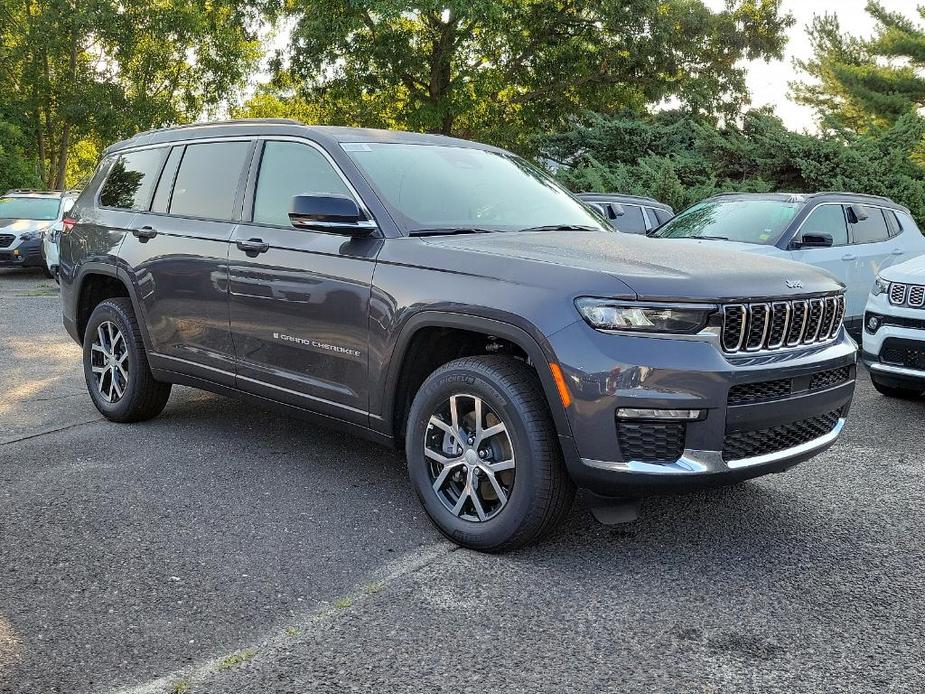 new 2024 Jeep Grand Cherokee L car