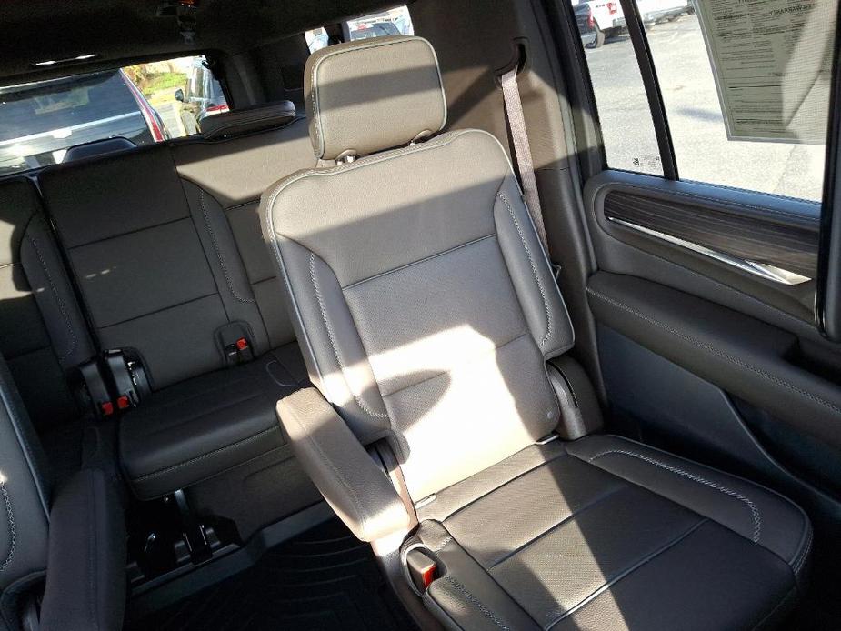 used 2022 GMC Yukon XL car, priced at $61,058