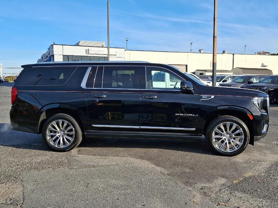 used 2022 GMC Yukon XL car, priced at $61,058