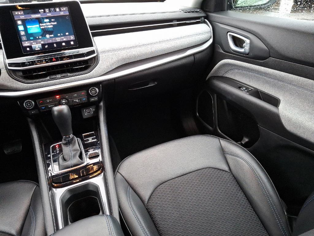 used 2022 Jeep Compass car, priced at $23,195