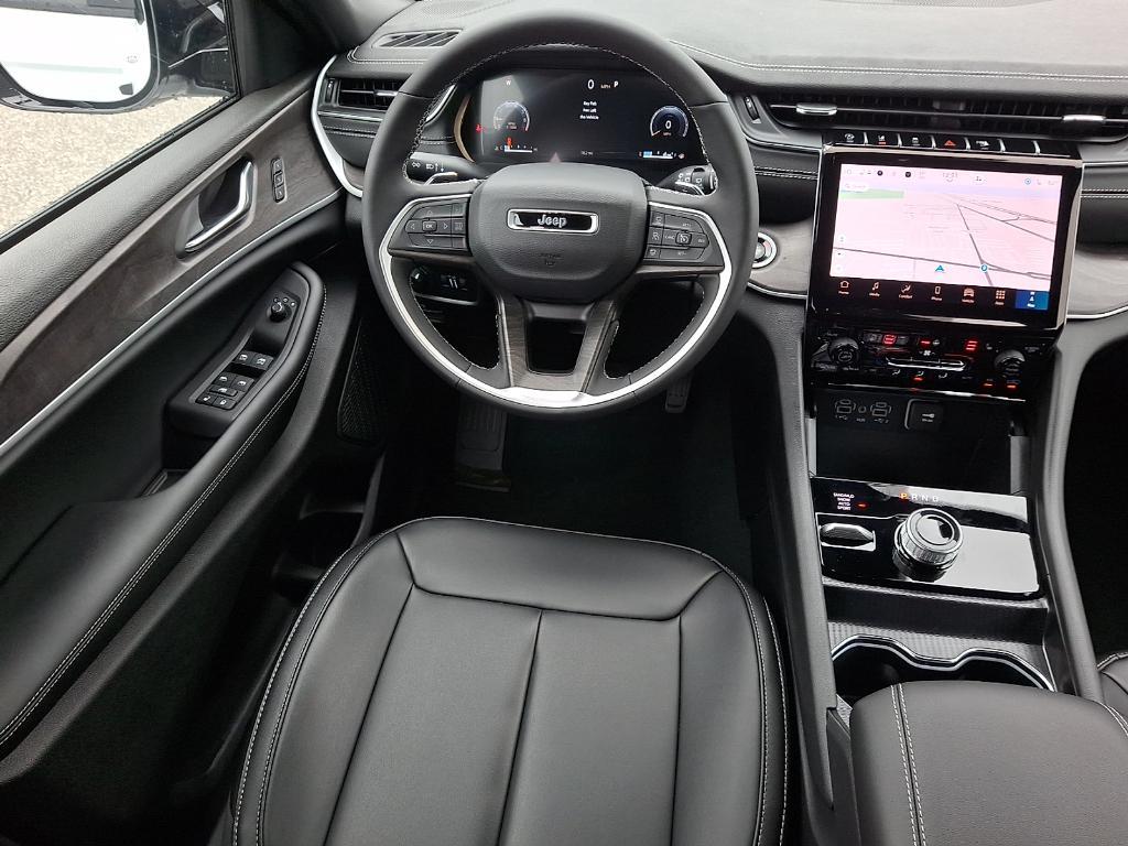 new 2025 Jeep Grand Cherokee L car, priced at $50,789