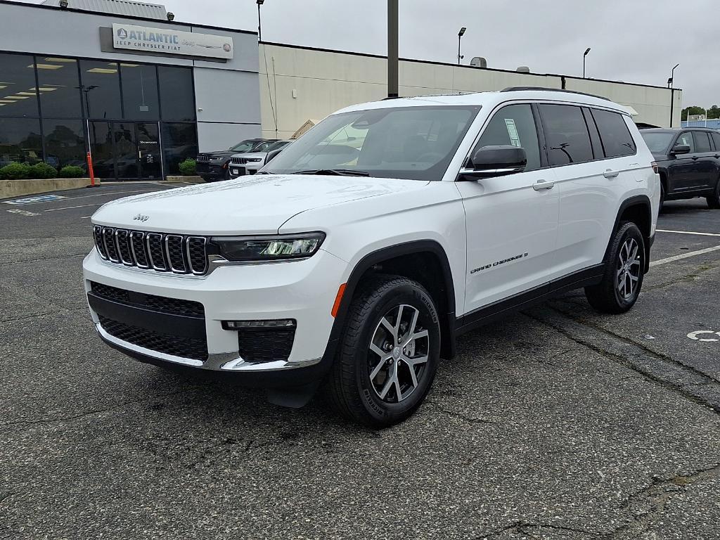 new 2025 Jeep Grand Cherokee L car, priced at $50,789