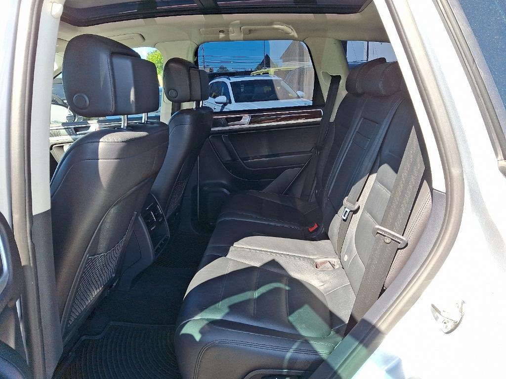 used 2016 Volkswagen Touareg car, priced at $18,995