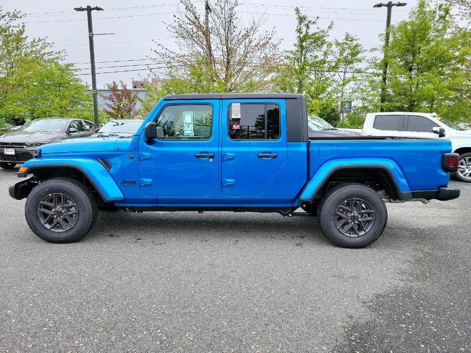 new 2024 Jeep Gladiator car