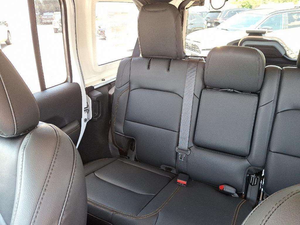 new 2025 Jeep Wrangler car, priced at $60,809