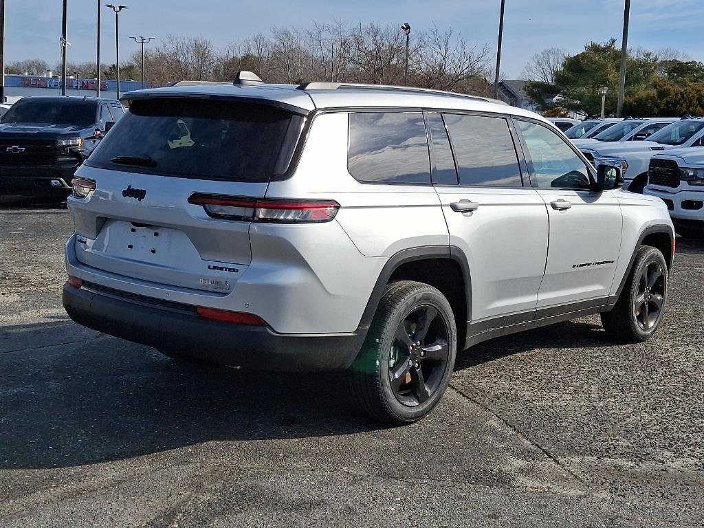 new 2024 Jeep Grand Cherokee L car, priced at $49,234