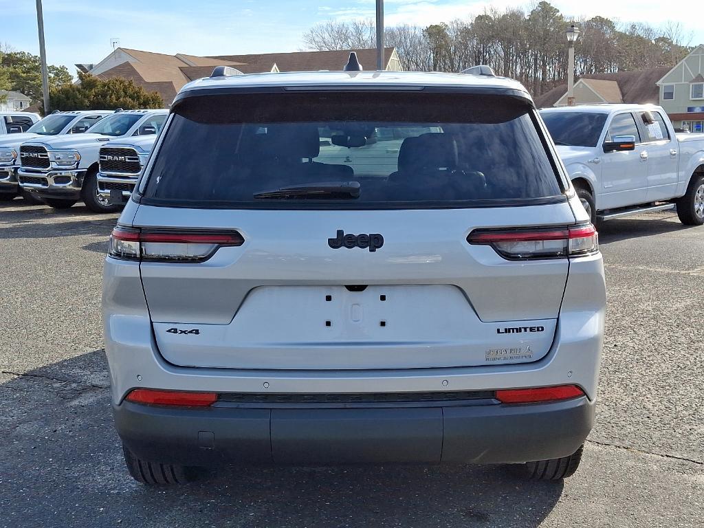 new 2024 Jeep Grand Cherokee L car, priced at $49,234
