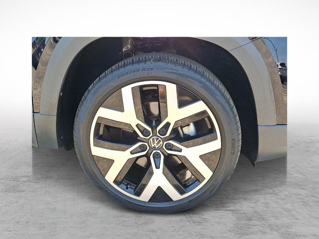 used 2022 Volkswagen Taos car, priced at $25,995