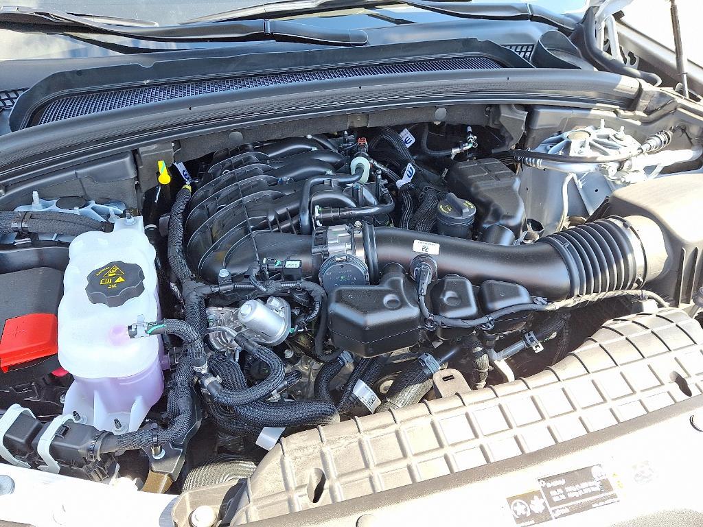 new 2025 Jeep Grand Cherokee car, priced at $50,914