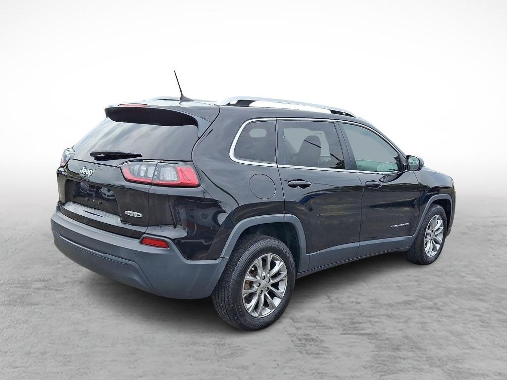 used 2021 Jeep Cherokee car, priced at $17,495